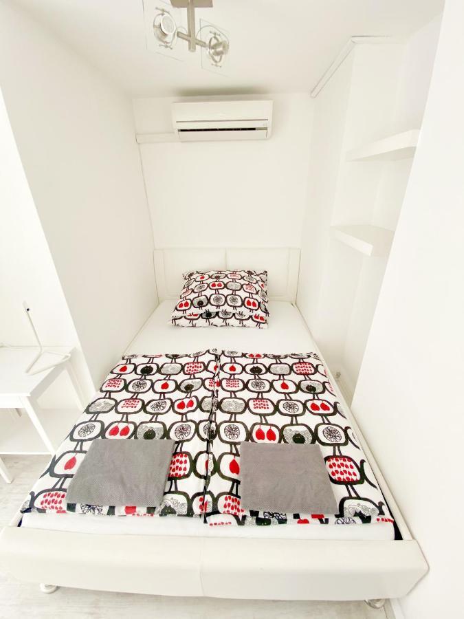 Loft With Rooftop And Free Parking In Garage بودابست المظهر الخارجي الصورة